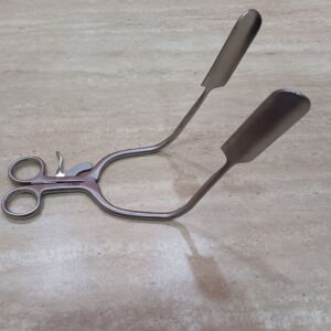 Lateral Vaginal Retractor