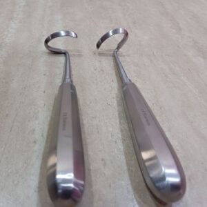 doyen rib raspatory